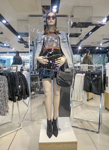 時(shí)尚穿搭指南 精選女裝品牌與零售新風(fēng)尚